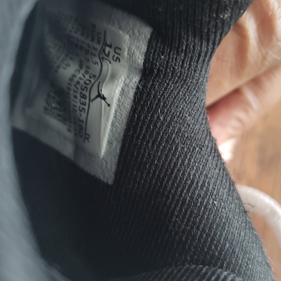 White Red & Black Preowned Jordans - Picture 2 of 6